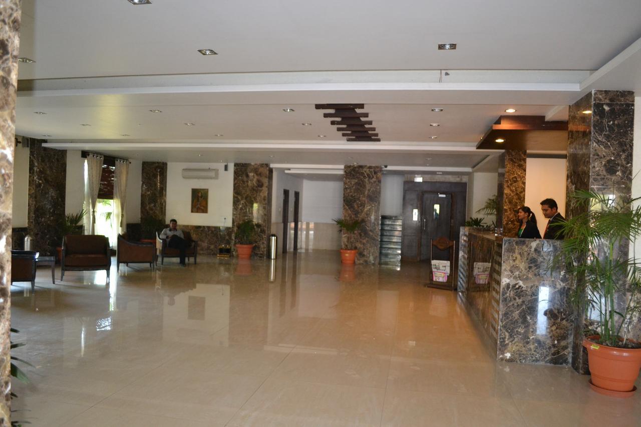 Hotel Ashish International Bhilai Kültér fotó