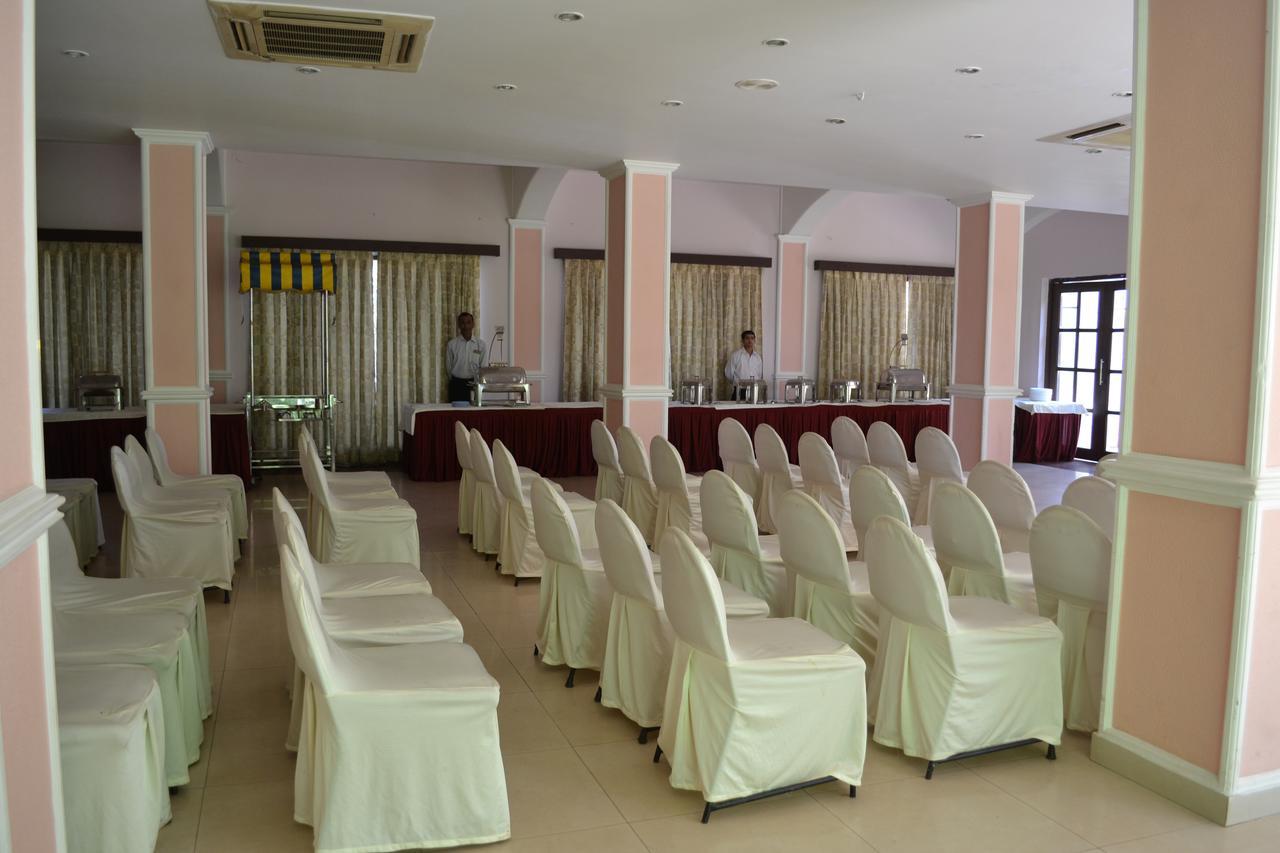 Hotel Ashish International Bhilai Kültér fotó